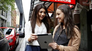 321174-tablet-users