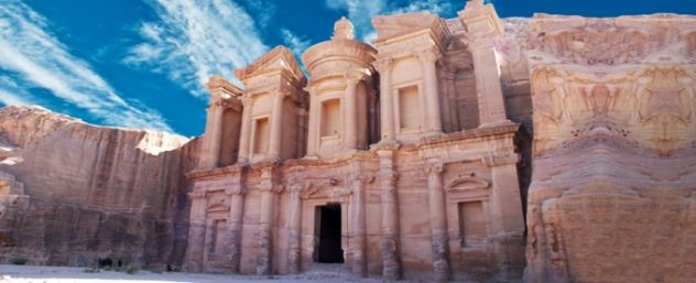 13679246784930-0-680x276