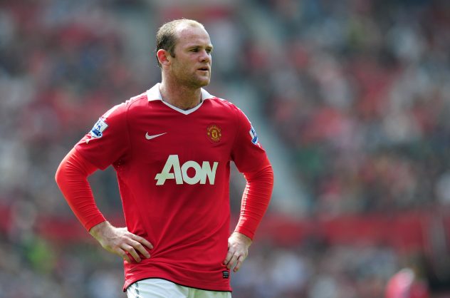 MANCHESTER, ENGLAND - APRIL 23: Wayne Rooney of Manchester United looks dejected during the Barclays Premier League match between Manchester United and Everton at Old Trafford on April 23, 2011 in Manchester, England. (Photo by Shaun Botterill/Getty Images)